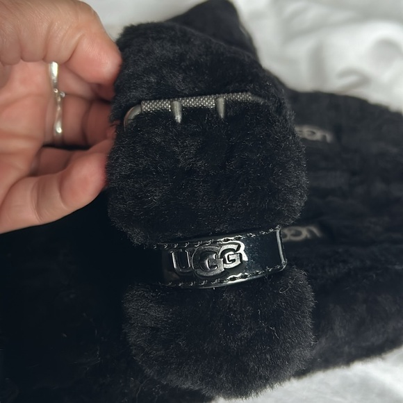 UGG ‘FUZZ YEAH’ SHEEPSKIN SLIDE/SLIPPERS - SIZE 9 - Picture 5 of 14